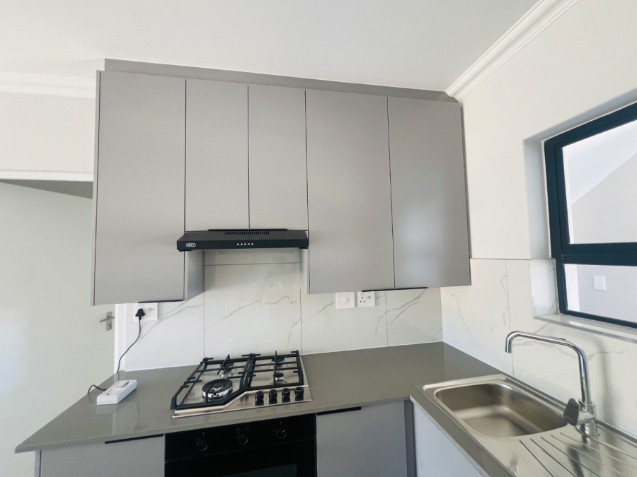 1 Bedroom Property for Sale in Table View Western Cape